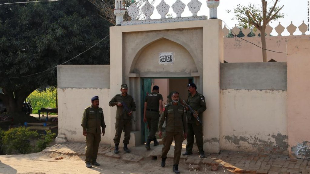 Paquistão: aldeões executaram sumariamente homem por acusações de blasfêmia, diz polícia