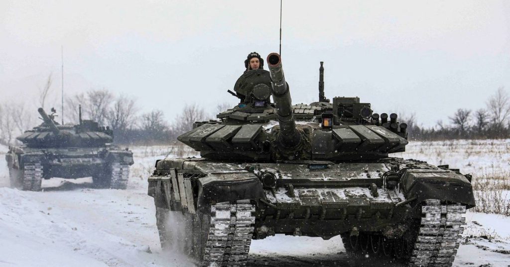 A Ucrânia foi atingida por um ataque cibernético enquanto os EUA questionam a retirada das tropas russas