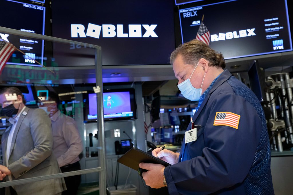 Ações da Roblox caem 24% após perda de lucro