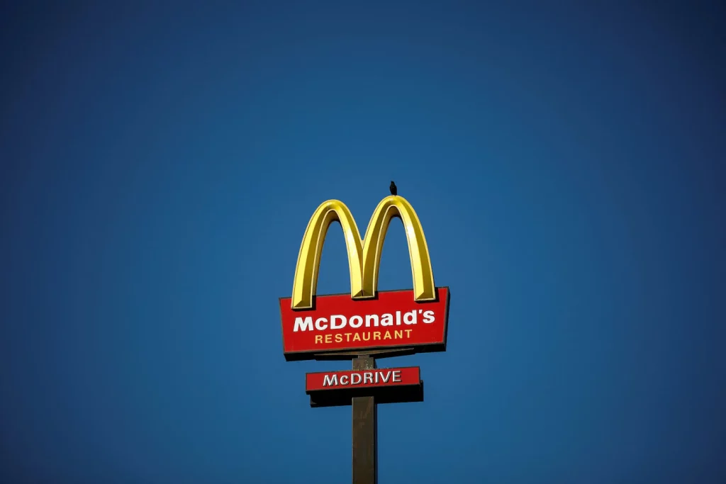 Carl Icahn inicia uma briga por procuração com o McDonald's pelo bem-estar dos porcos