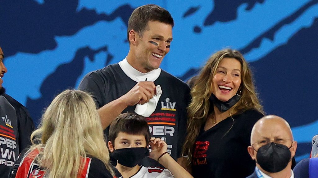 Pai de Tom Brady culpa a mídia pela aposentadoria precoce do filho