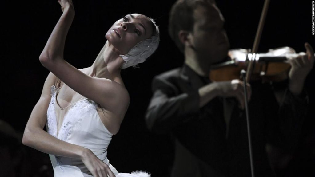 Olga Smirnova se retira do Bolshoi Ballet devido à invasão russa da Ucrânia
