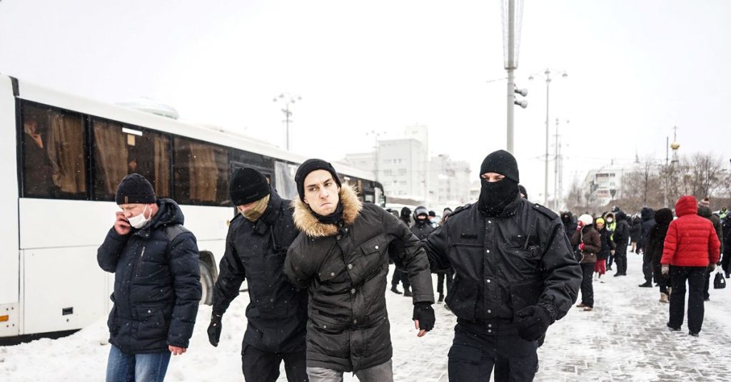 Mais de 4.300 presos em protestos contra a guerra na Rússia