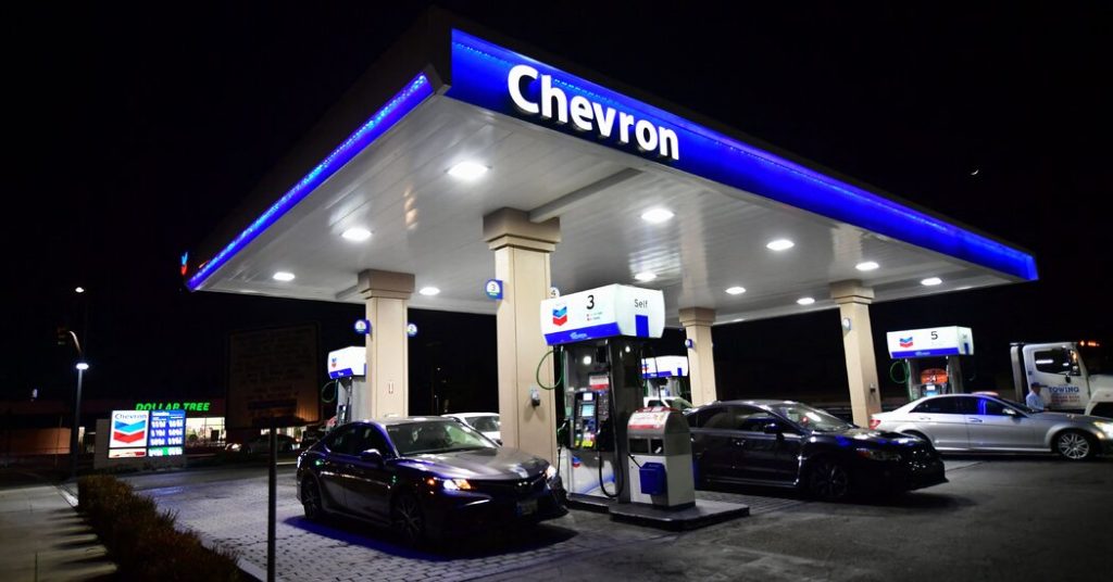 Os preços do gás nos Estados Unidos estão subindo acima de US $ 4 o galão