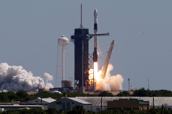 Destaques do primeiro lançamento privado da SpaceX e da NASA para a Estação Espacial