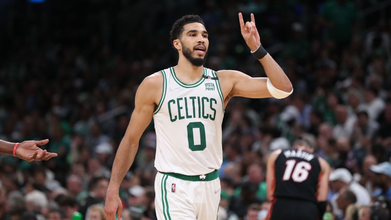 Celtics sobrevivem contra Heat na NBA, e Tatum vai à loucura