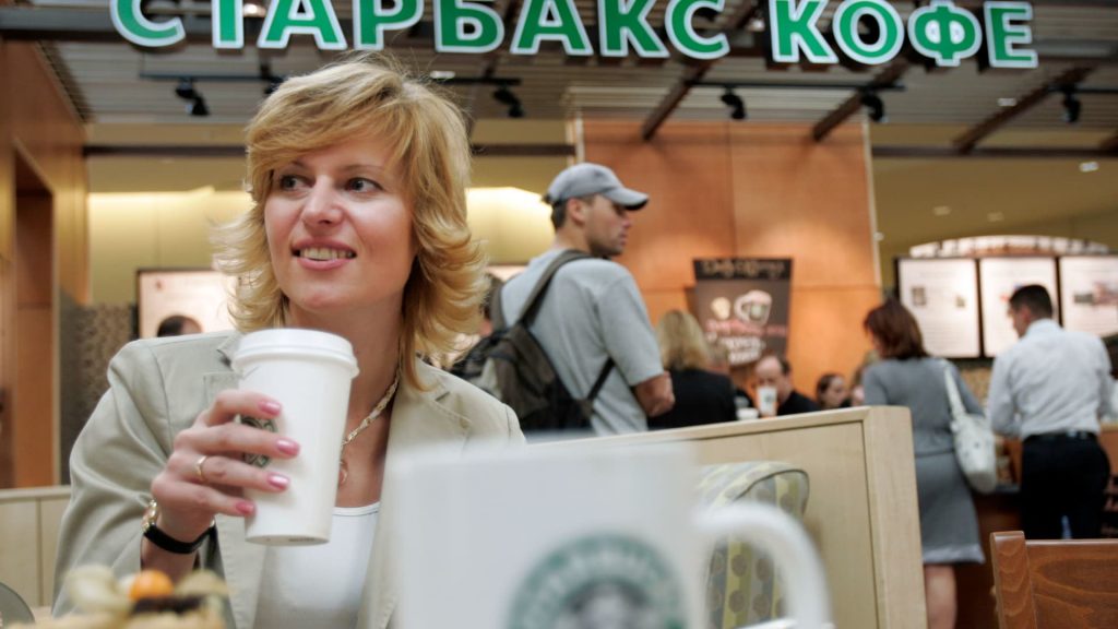 Starbucks sairá da Rússia após 15 anos e fechará 130 cafeterias licenciadas