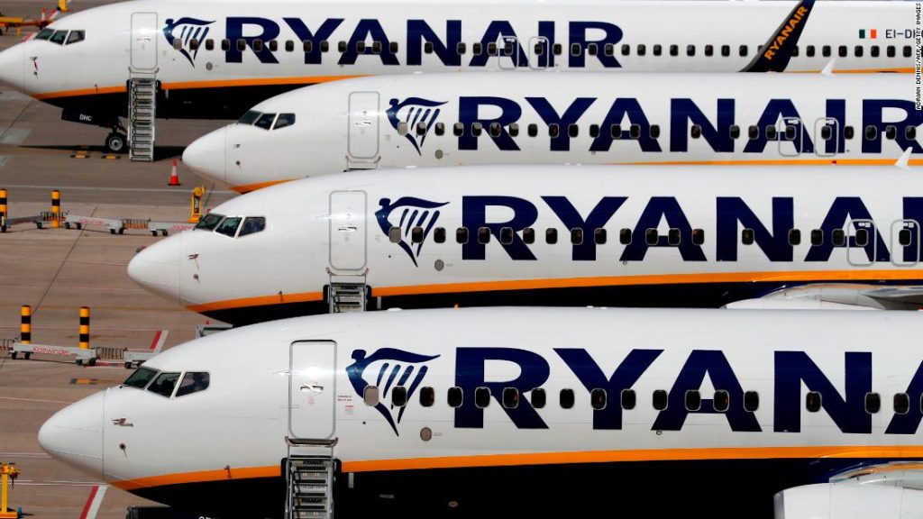 Ryanair criticada por introduzir testes de africâner para viajantes sul-africanos
