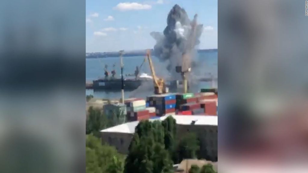 Mísseis russos atingem Odessa um dia depois de fechar acordo de exportação de grãos