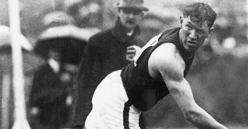 Jim Thorpe é restaurado como o único vencedor da medalha de ouro olímpica de 1912