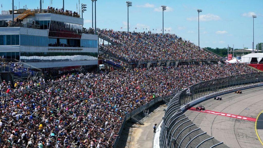 Joseph Newgarden foi levado ao hospital para avaliação depois de desmaiar;  Pato Award vence segunda corrida do estado de Iowa com duas cabeças