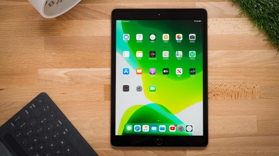 Demonstração do iPad 10 mostra as alterações feitas no tablet básico