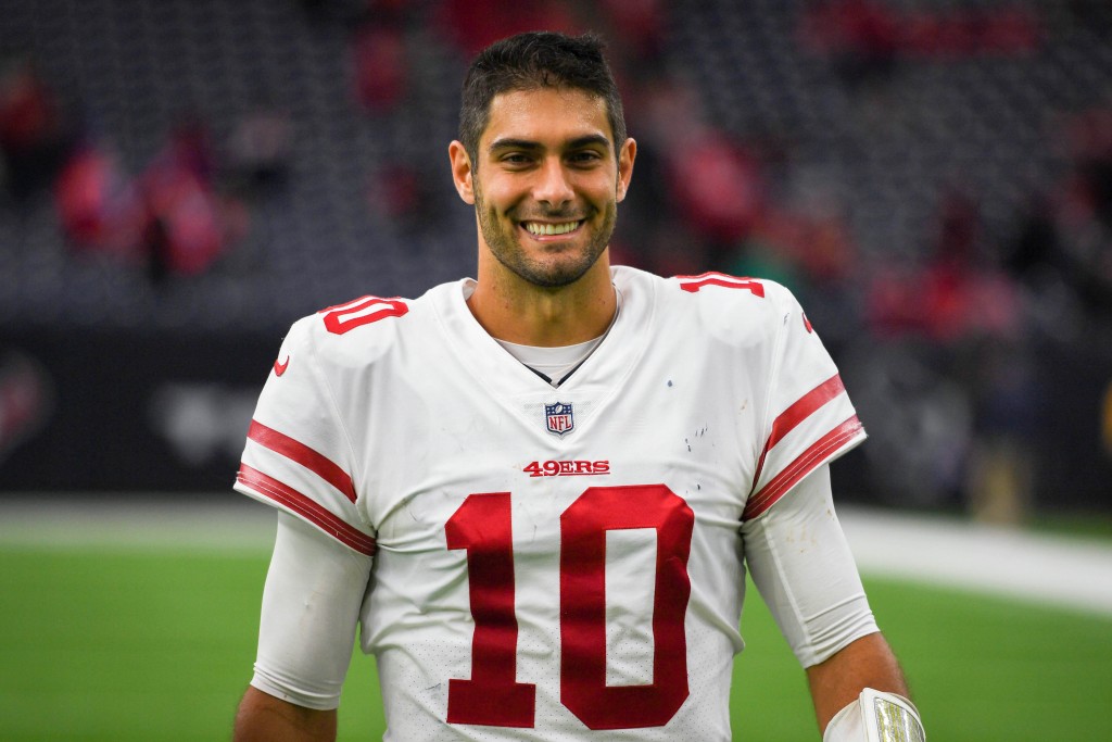 Brown considerará negociar com Jimmy Garoppolo enquanto aguarda recurso de Deshaun Watson