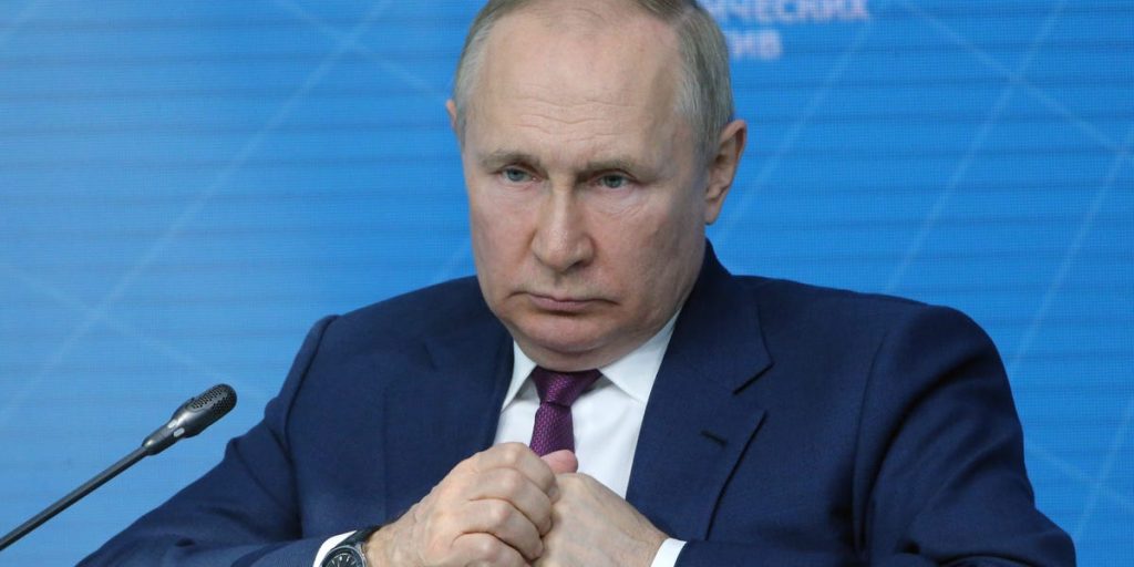 Ex-enviado dos EUA à Rússia diz que Putin não vai se recuperar dos erros da Ucrânia