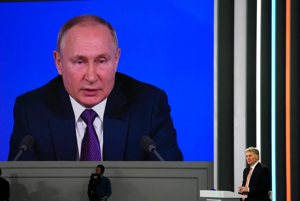 Kremlin denuncia pedido da Ucrânia por proibição de viagens de russos