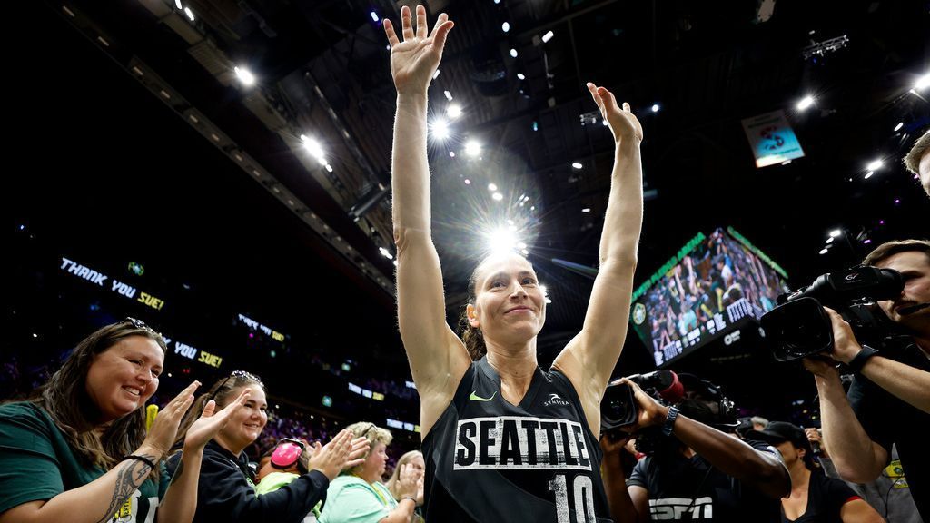Seattle Storm comemora Sue Bird na final da temporada regular em casa;  Ases jogam spoiler