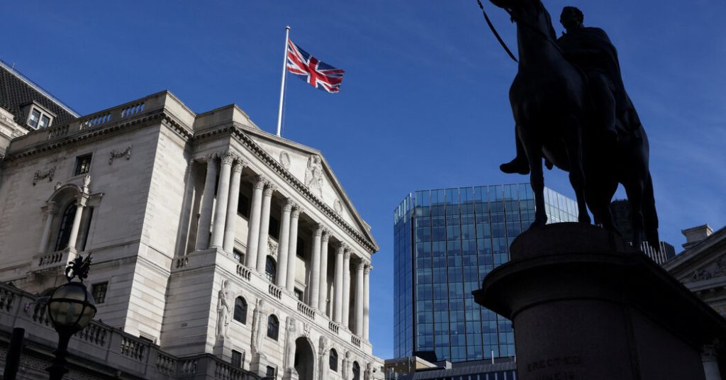 Banco da Inglaterra eleva taxa de juros para 2,25%