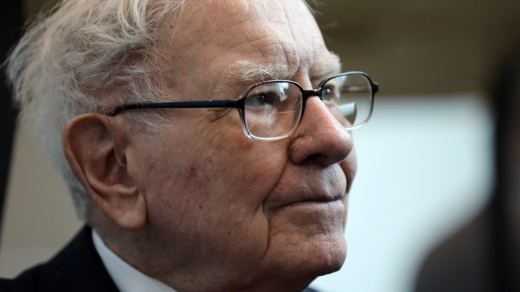 Estudo mostra que novo imposto mínimo pode atingir duramente a Berkshire Hathaway e a Amazon