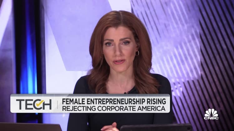 O empreendedorismo feminino está aumentando à medida que o número de mulheres empreendedoras ativas aumenta