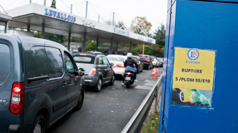 Aproximadamente 1 em cada 3 postos de gasolina franceses tem pelo menos um combustível
