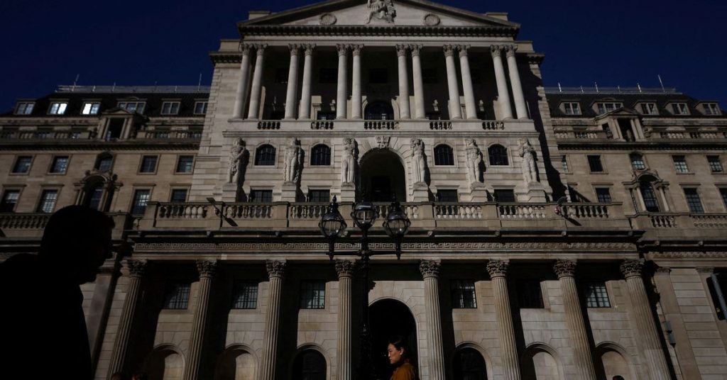 Banco da Inglaterra para combater incêndios forçado a comprar títulos indexados à inflação