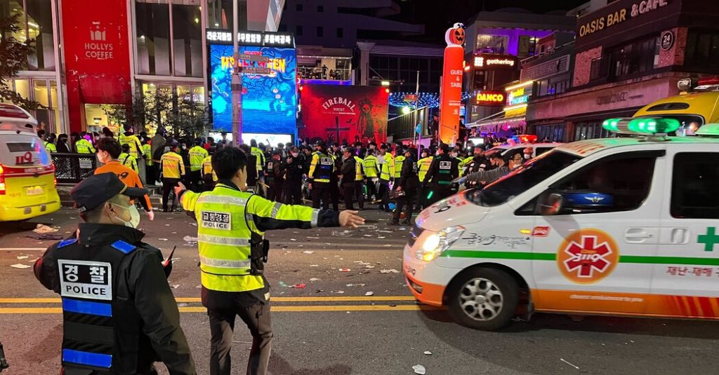 Multidão da Coreia do Sul apressa notícias: pelo menos 146 mortos