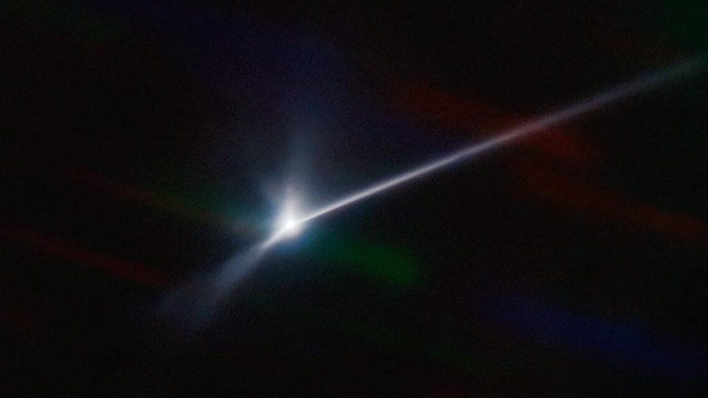 Telescópio detecta caminho de detritos maciços do asteróide Smash Up da NASA