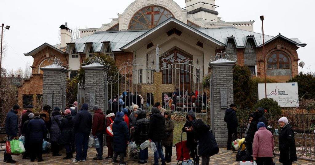 Ucrânia promete fornecer abrigo para seu povo com o início do inverno
