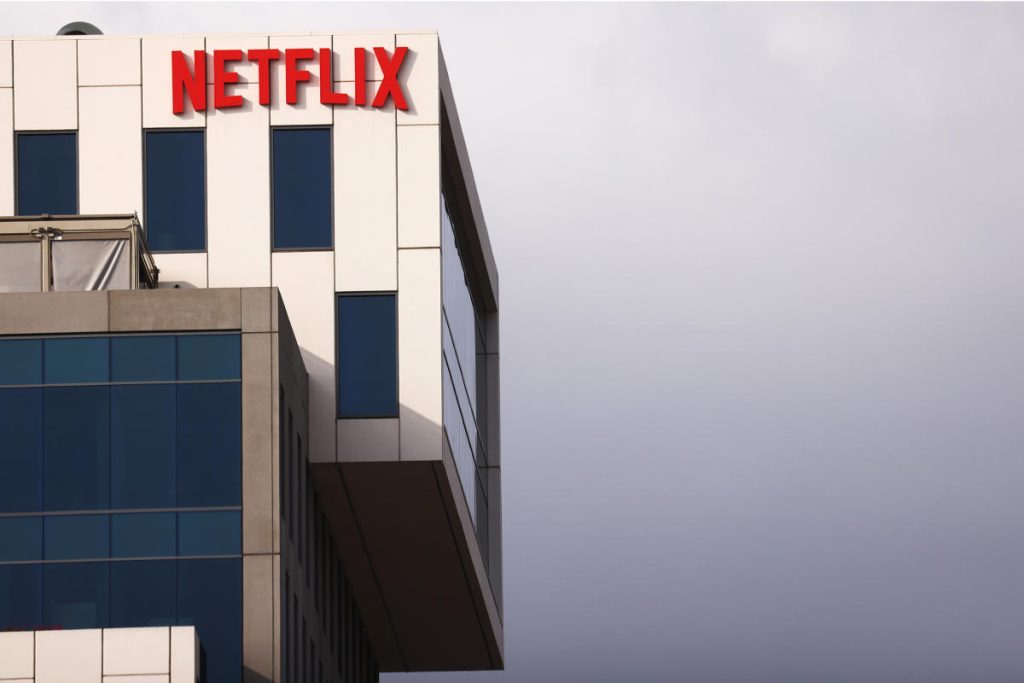 Juiz rejeita pedido para banir imagens sexualmente explícitas em documentário da Netflix sobre ‘Meditação Orgásmica’