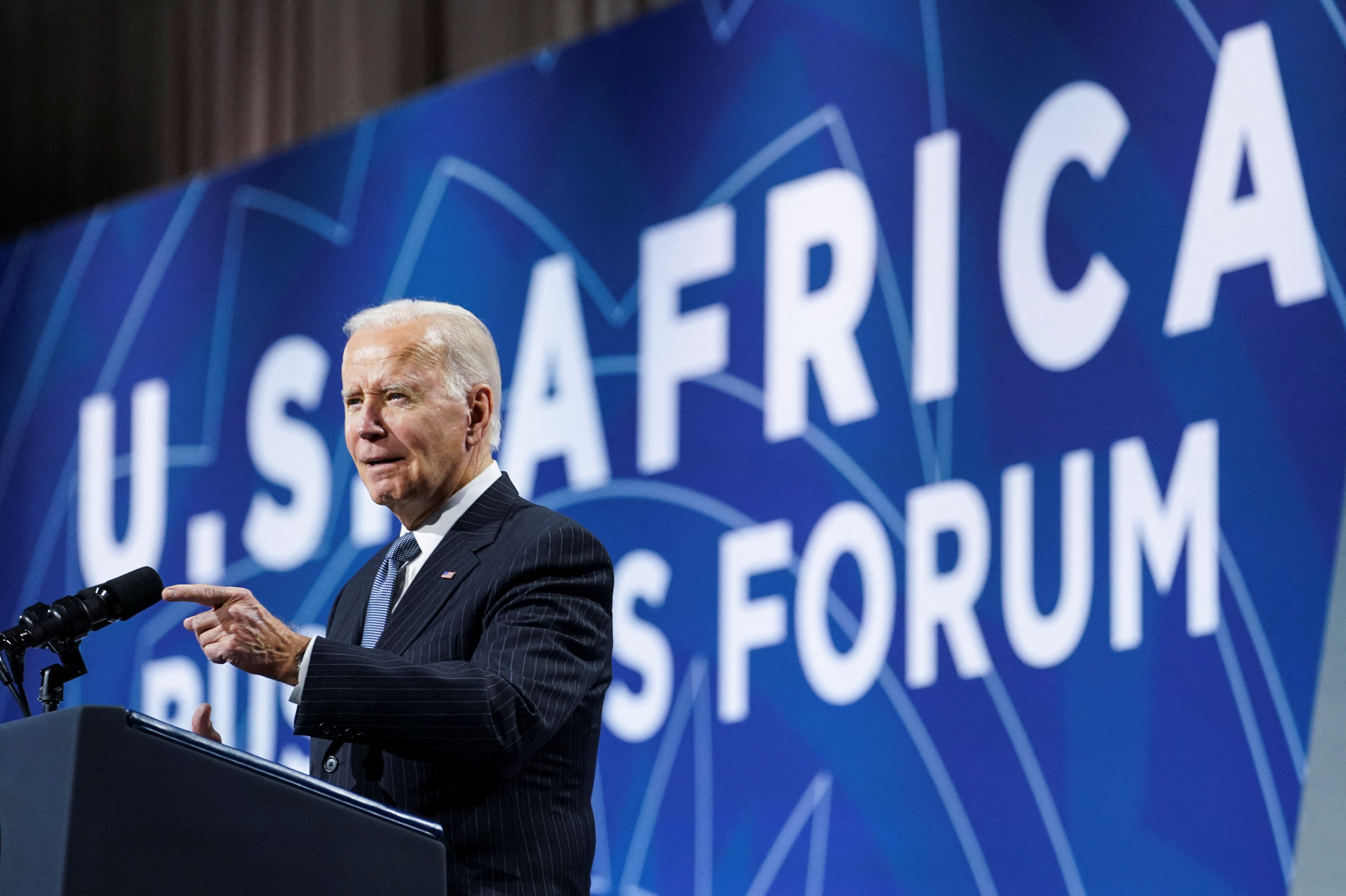 O presidente dos EUA, Biden, discursa na Cúpula de Líderes EUA-África de 2022 em Washington